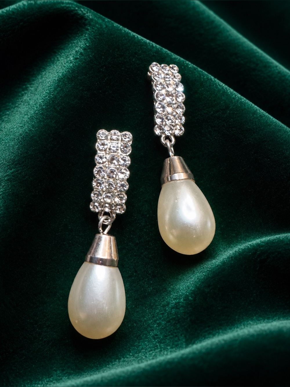 Beautiful Vintage Pearl Drop and Crystals Earrings